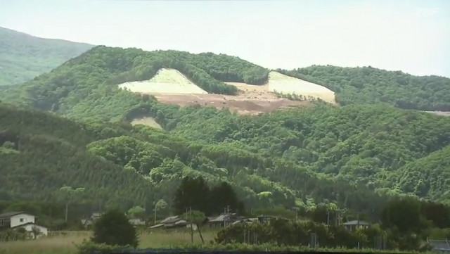 【福島】吾妻連峰にハゲ山が　市は「ノーモアメガソーラー」原発に頼らない再生可能エネルギー、普及のあり方は